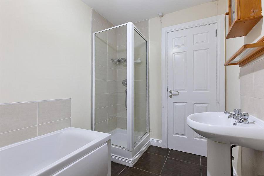 Apartment 3 St James Court