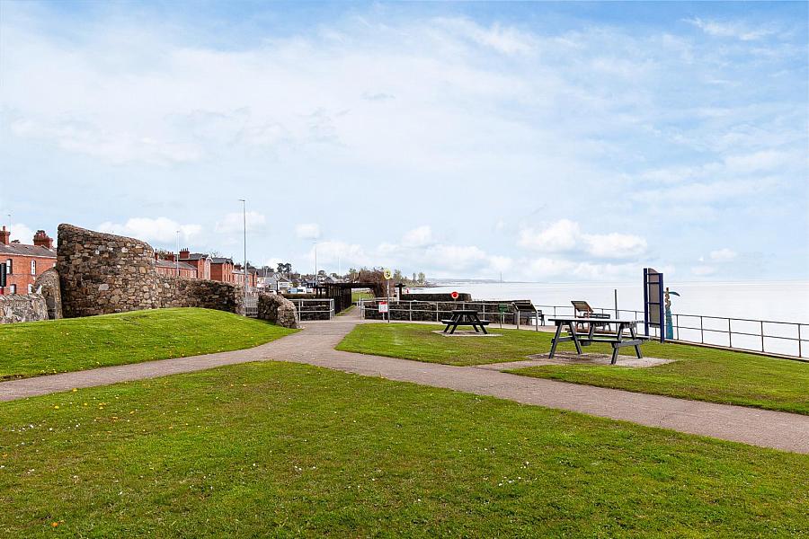 Apartment 3 St James Court