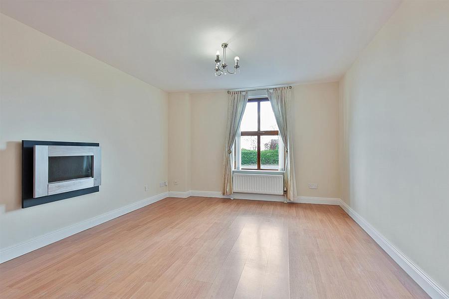 Apartment 3 St James Court