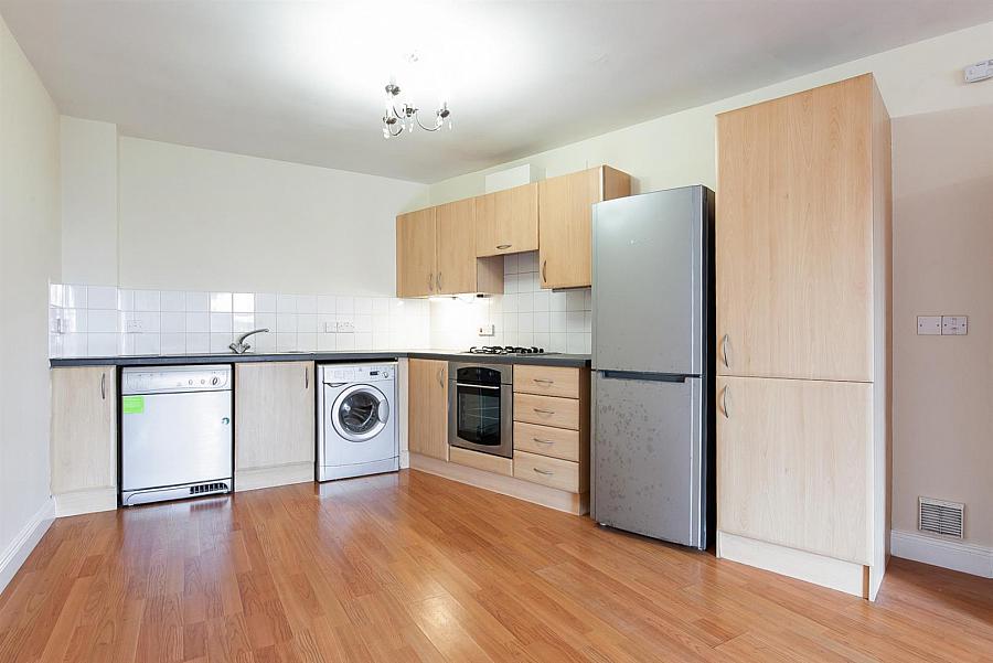 Apartment 3 St James Court