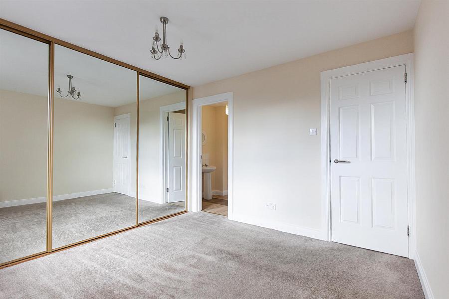 Apartment 3 St James Court