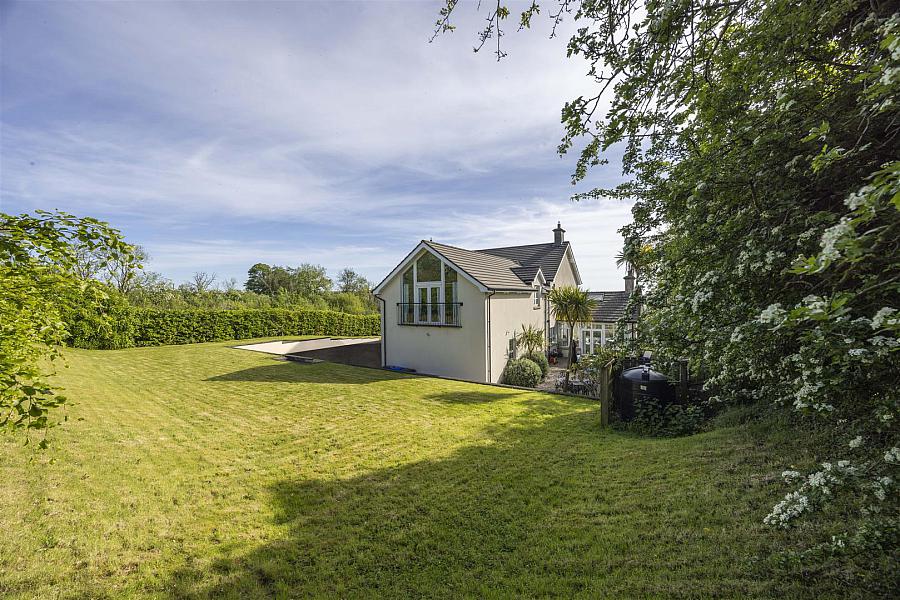 5 Ballywee Road