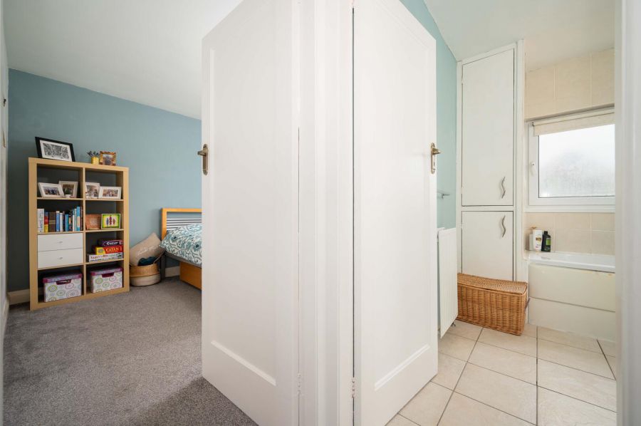 19 Kingsway Gardens