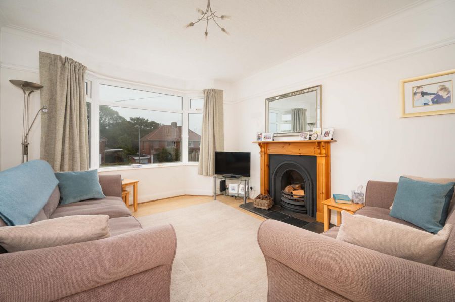 19 Kingsway Gardens