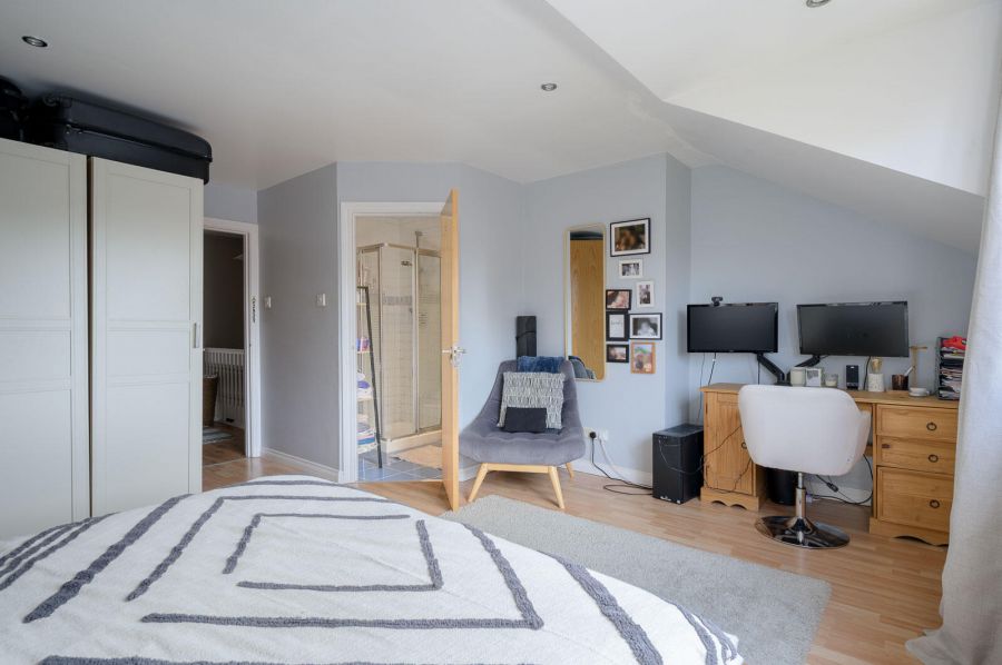 14 Castlegrange