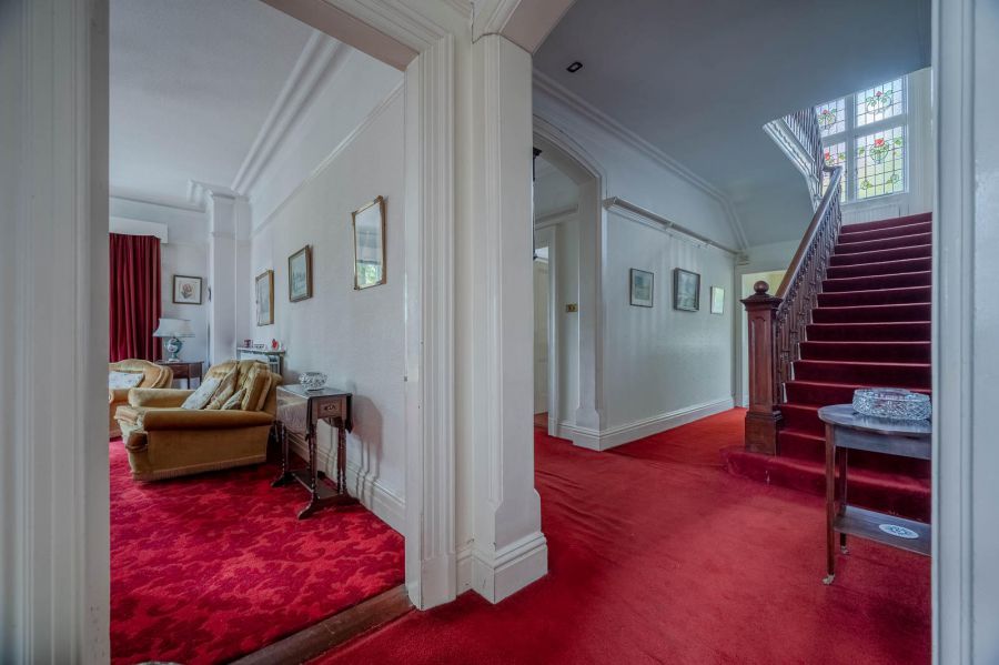 22 Myrtlefield Park