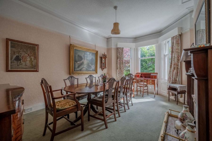 22 Myrtlefield Park
