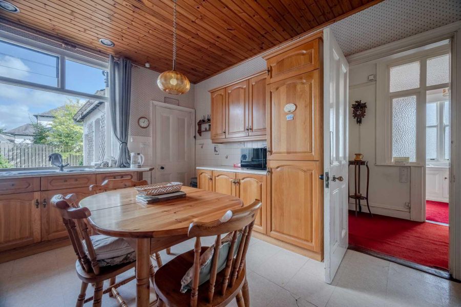 22 Myrtlefield Park