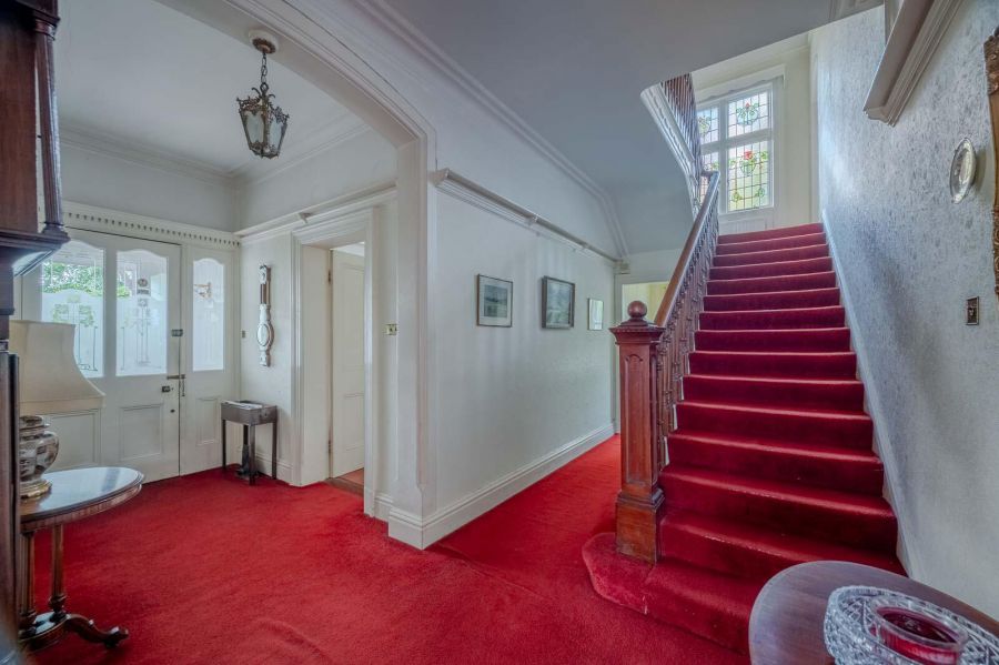 22 Myrtlefield Park