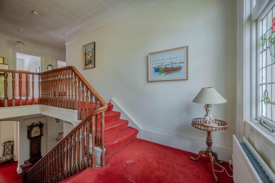 22 Myrtlefield Park