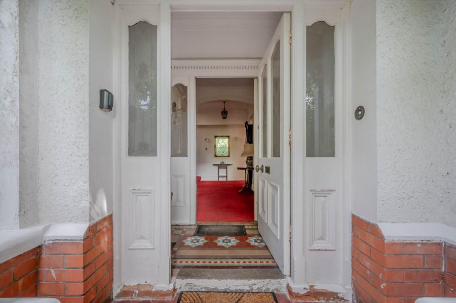 22 Myrtlefield Park