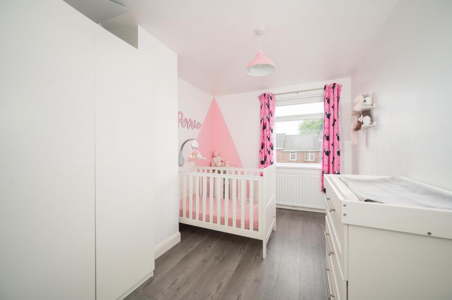 1a Ashmount Park