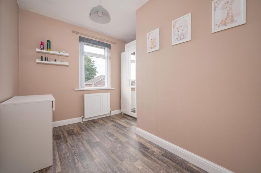 1a Ashmount Park