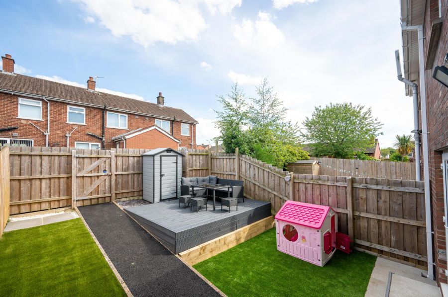 1a Ashmount Park