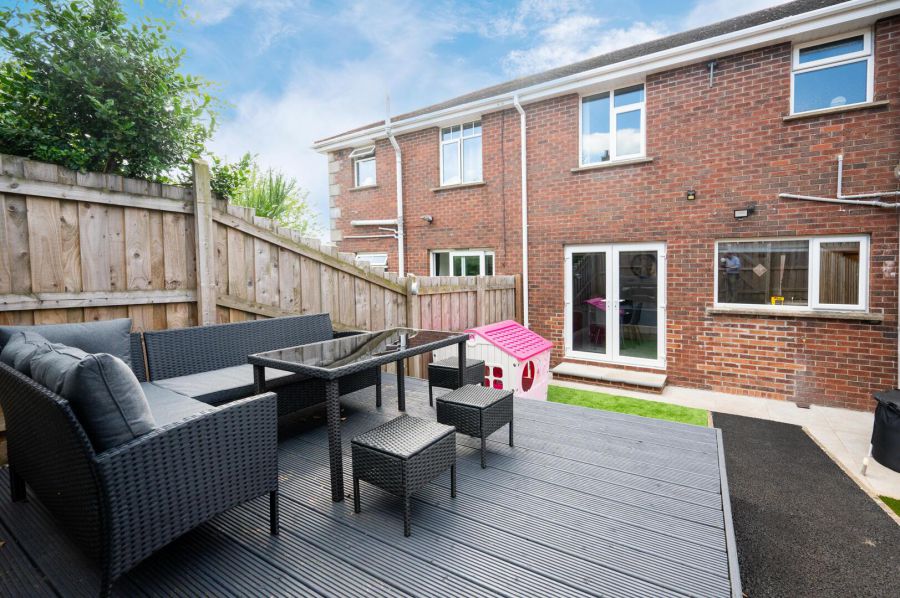 1a Ashmount Park
