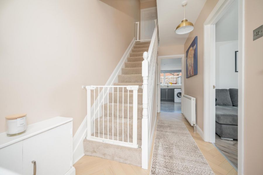 1a Ashmount Park