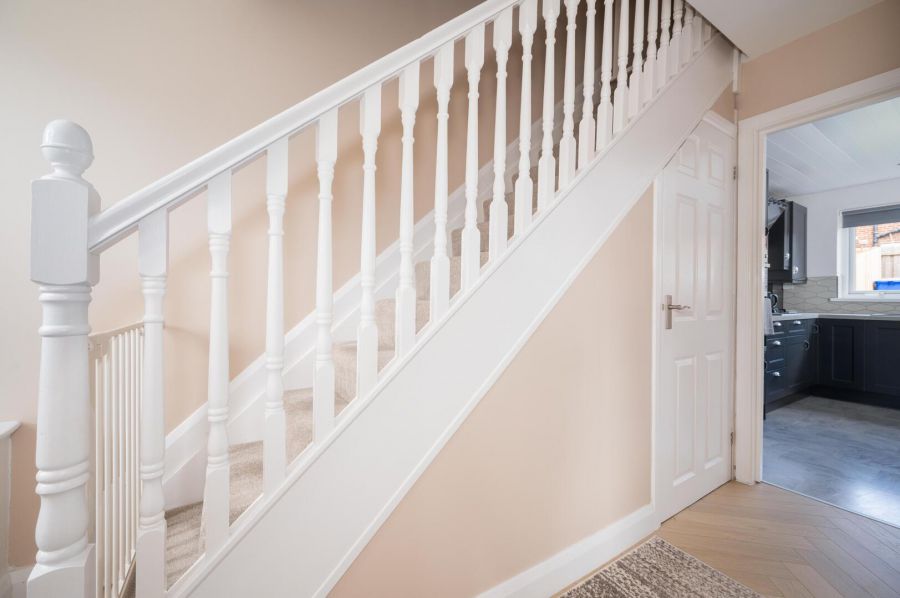 1a Ashmount Park