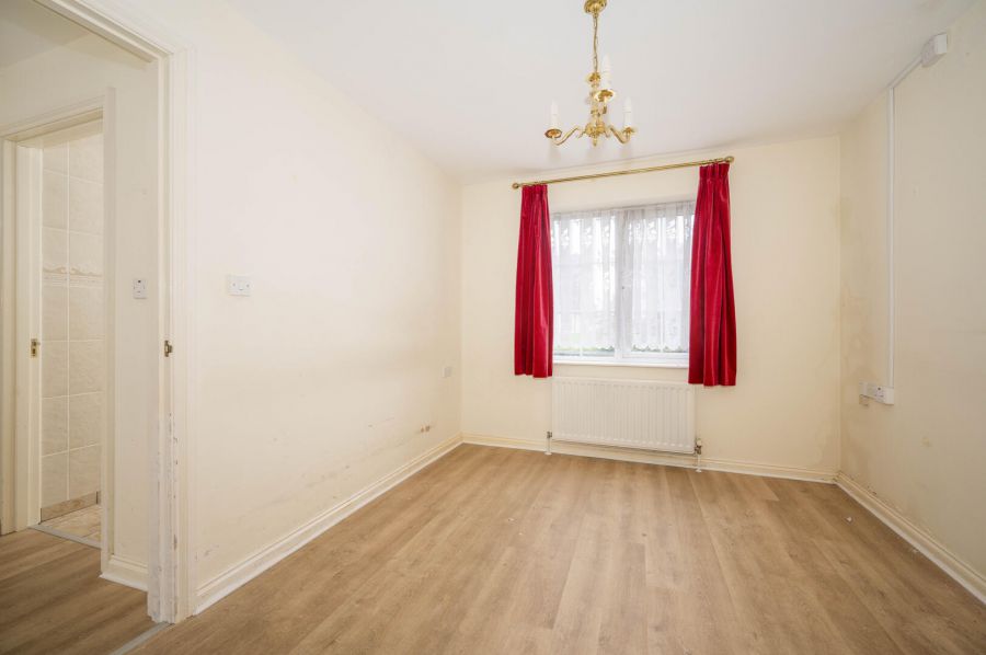 Apartment 2, The Courtyard