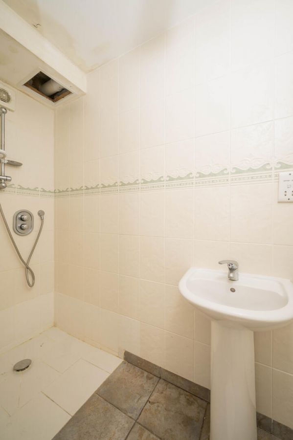 Apartment 2, The Courtyard