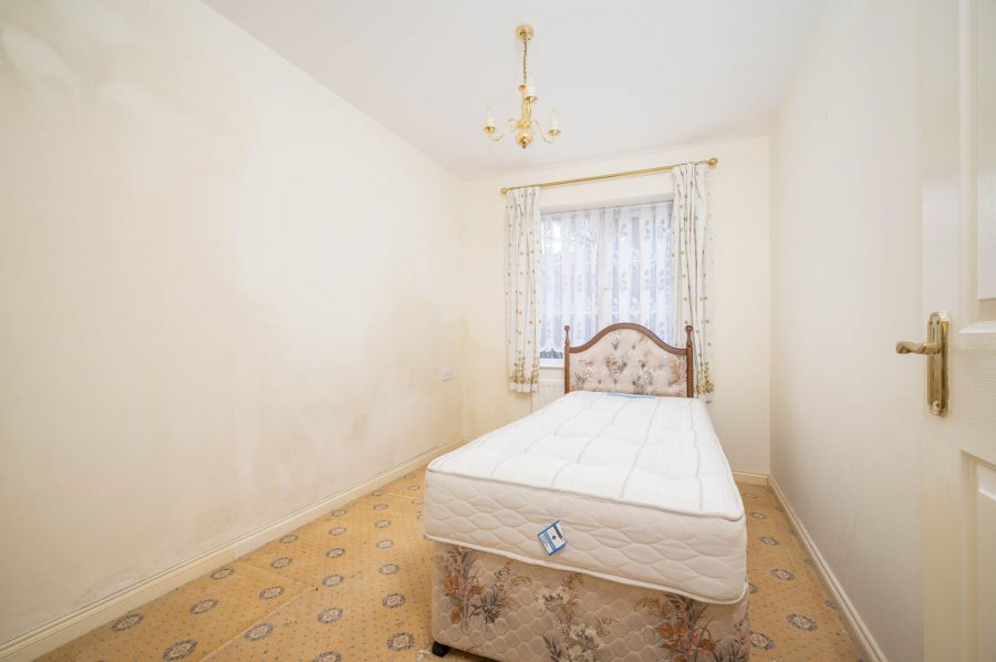 Apartment 2, The Courtyard