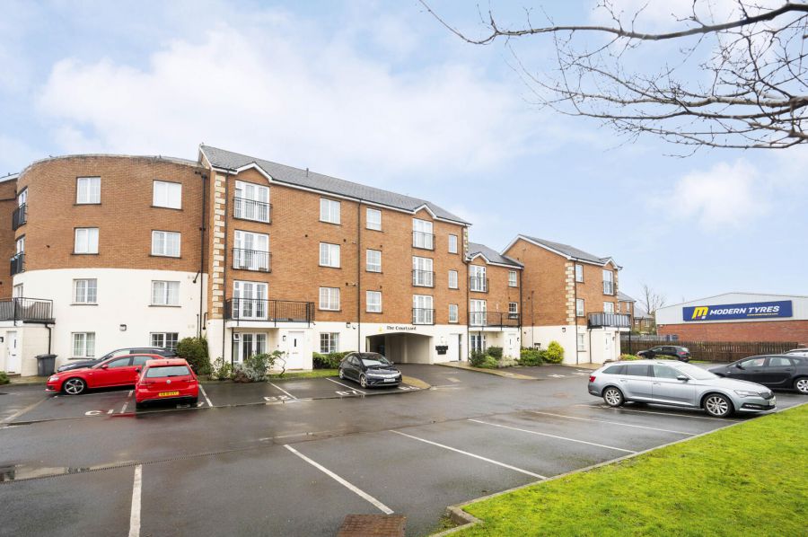 Apartment 2, The Courtyard