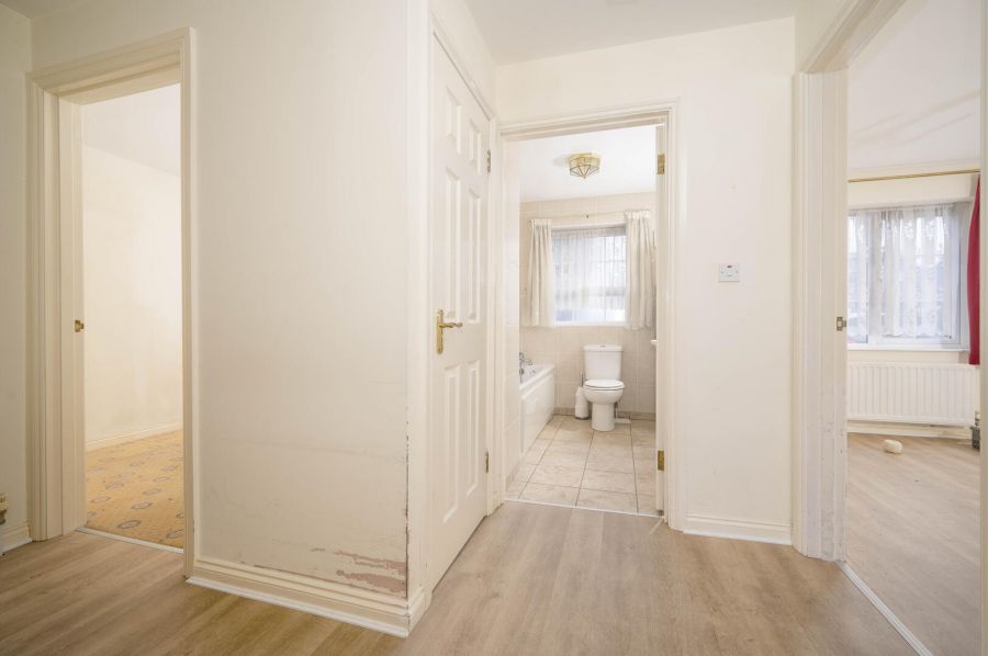 Apartment 2, The Courtyard