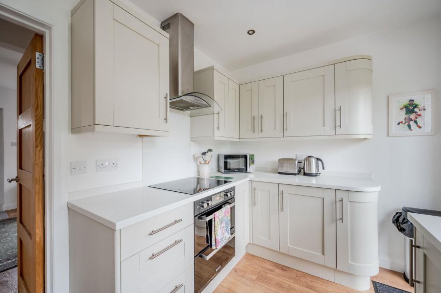 14 Carolhill Park