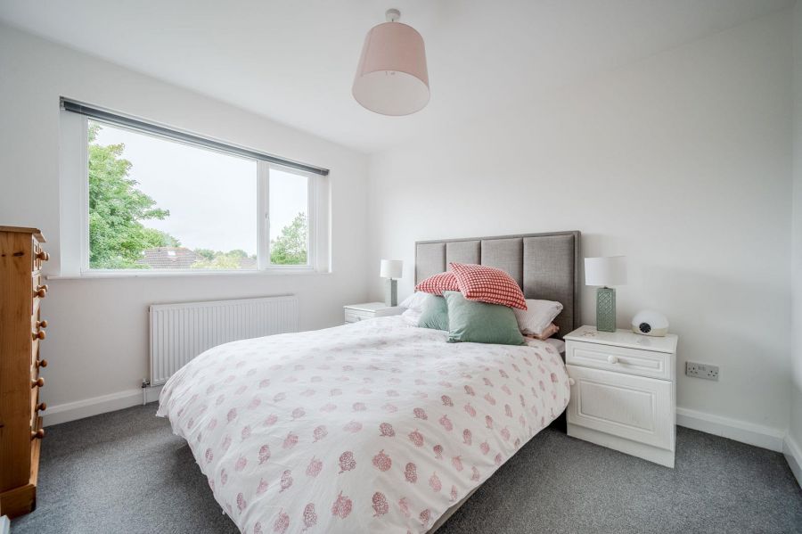 14 Carolhill Park
