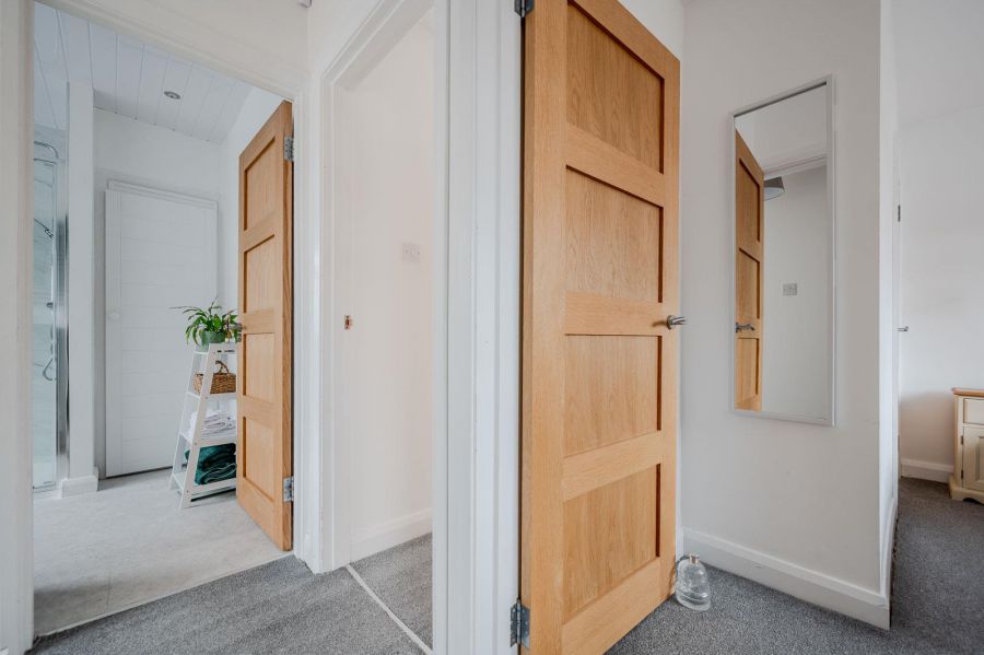 14 Carolhill Park