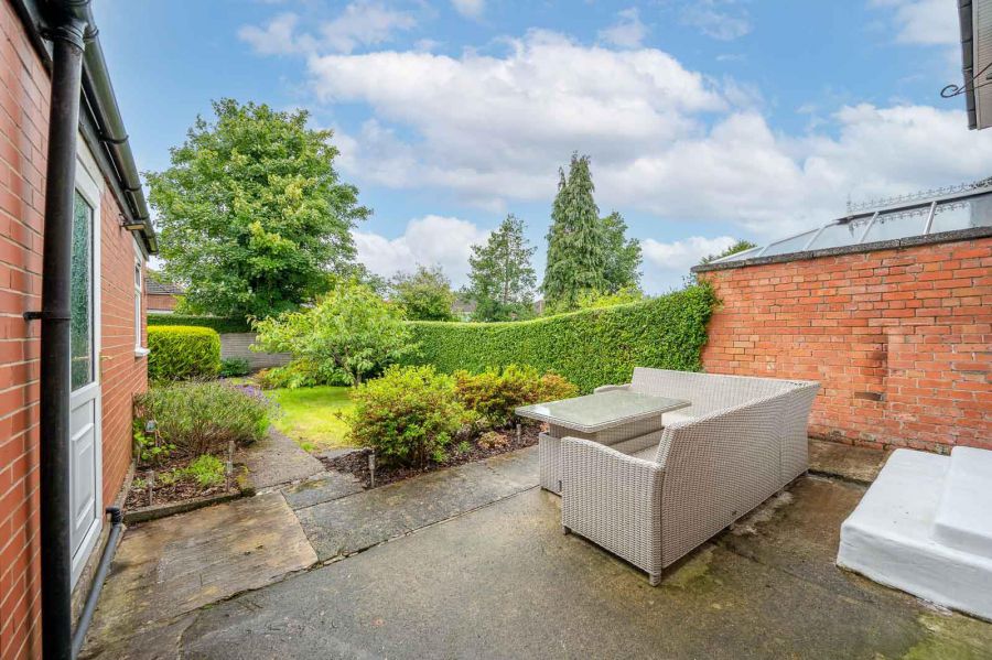 14 Carolhill Park