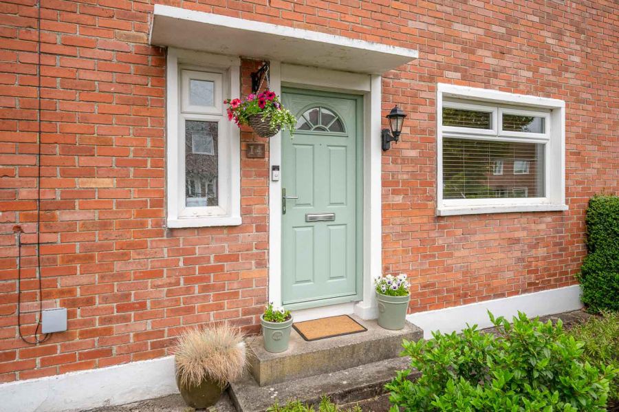 14 Carolhill Park