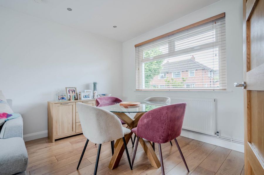 14 Carolhill Park