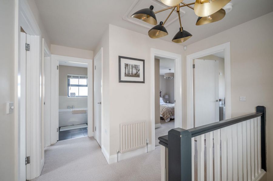 10 Bracken Hill Square