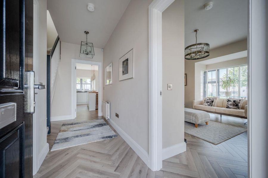 10 Bracken Hill Square