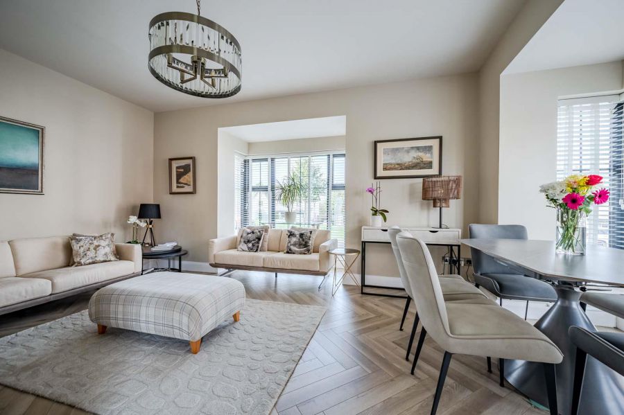10 Bracken Hill Square
