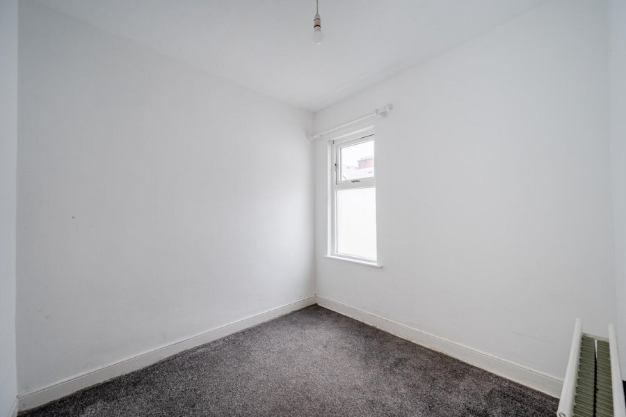 9 Sintonville Avenue