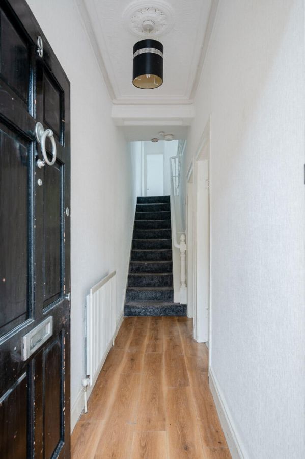 9 Sintonville Avenue