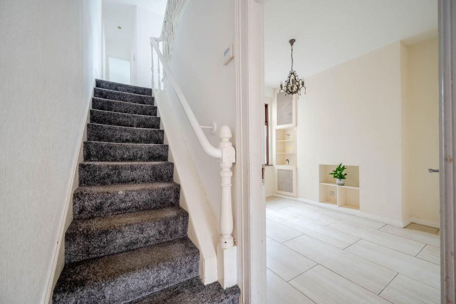 9 Sintonville Avenue