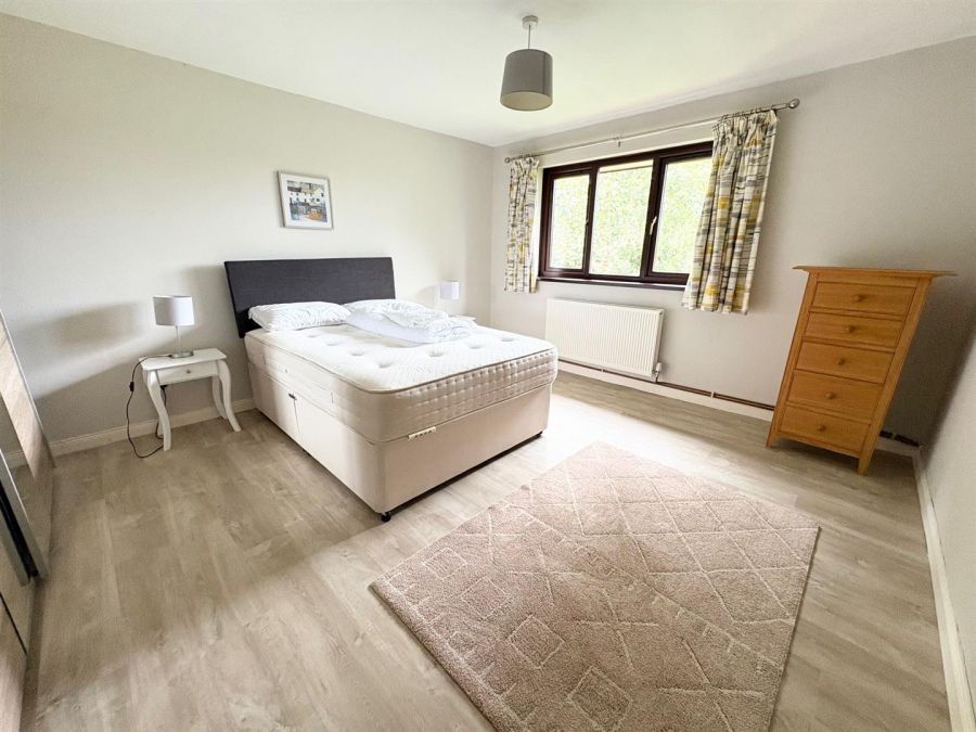 5B Helens Lea