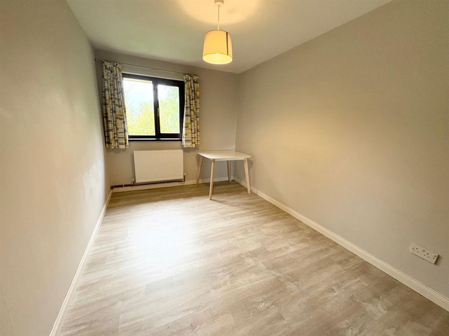 5B Helens Lea