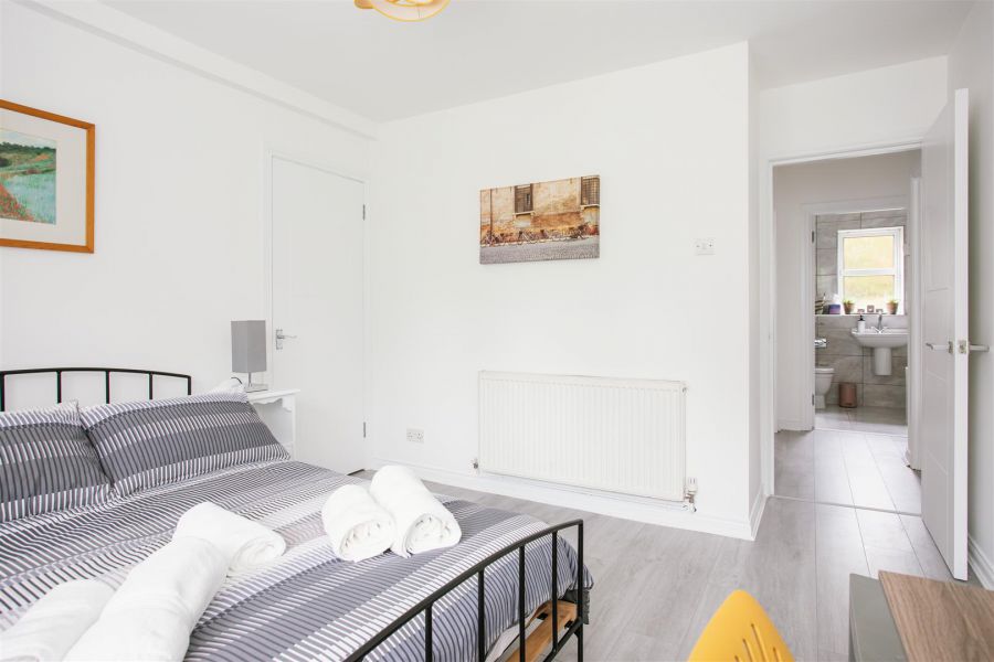 3 Ardenlee Court