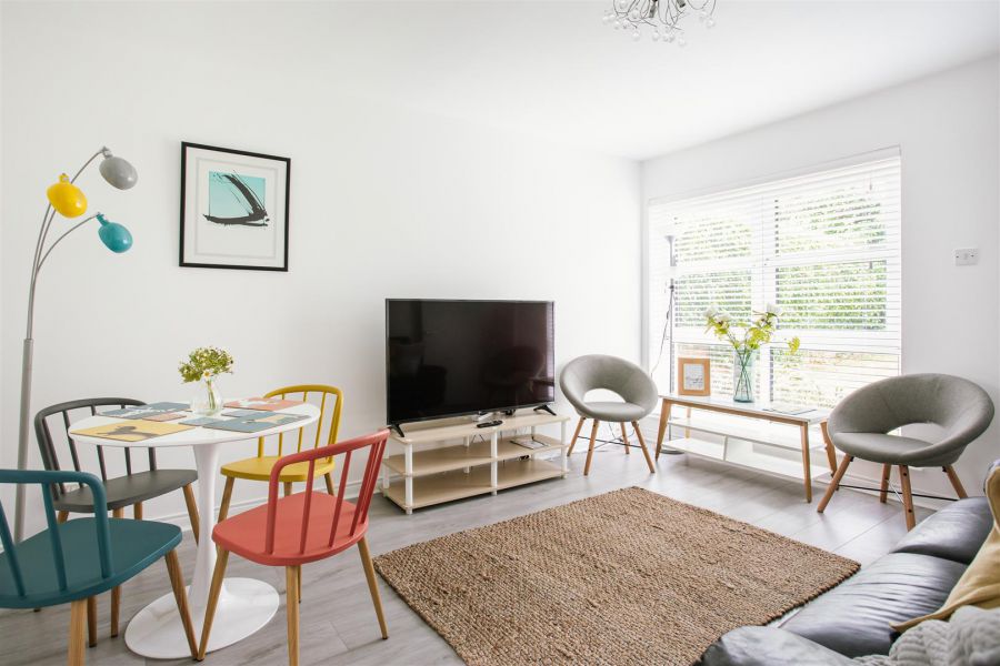 3 Ardenlee Court