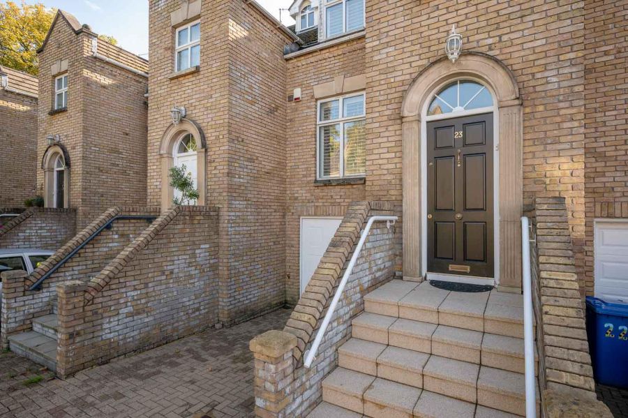 23 Belvedere Manor