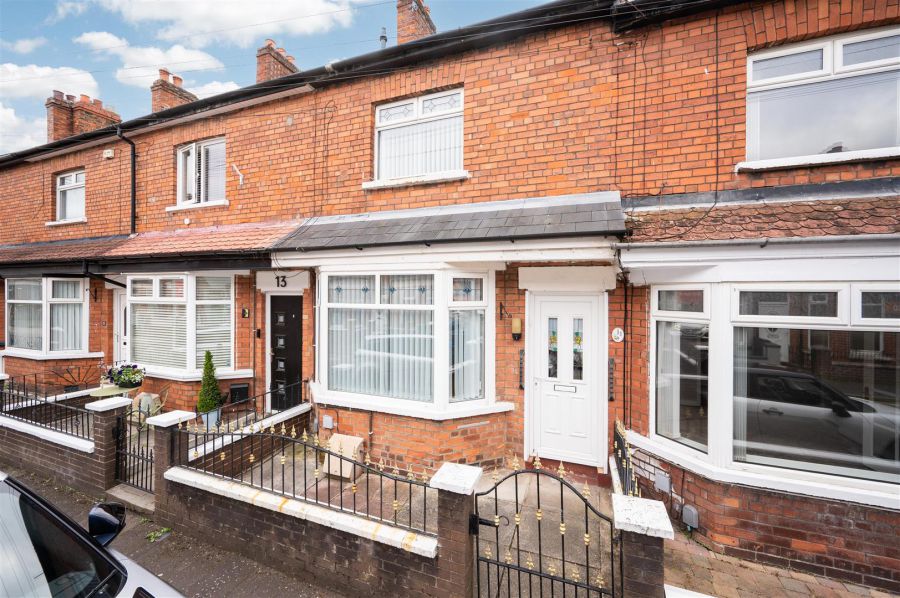 11 Lichfield Avenue