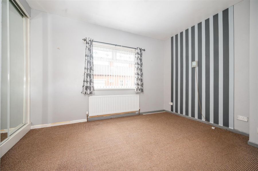 11 Lichfield Avenue