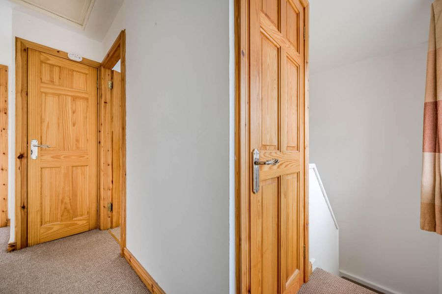 12 Glen Road
