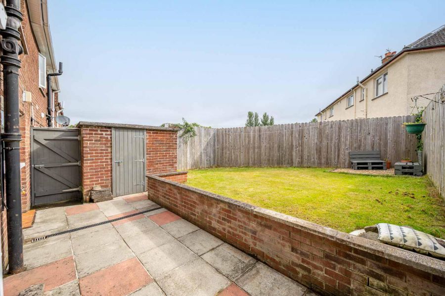 12 Glen Road