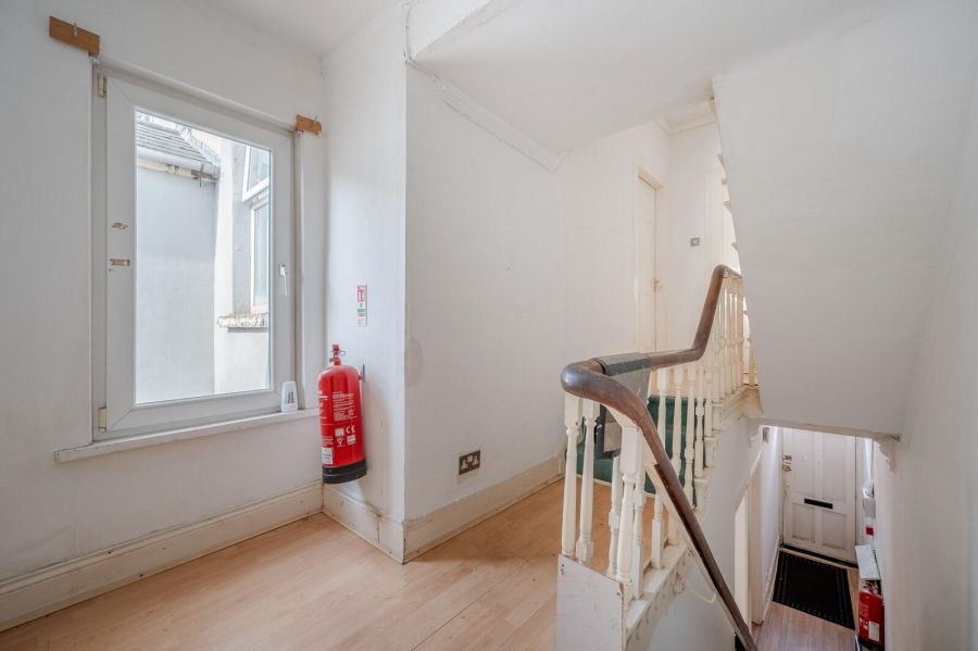 26 Castlereagh Place