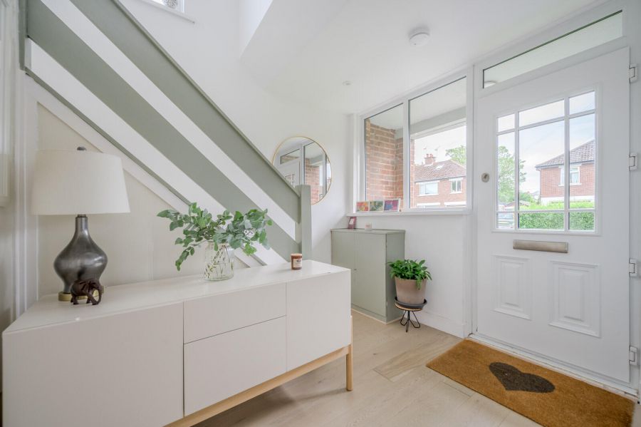 56 Kingsdale Park