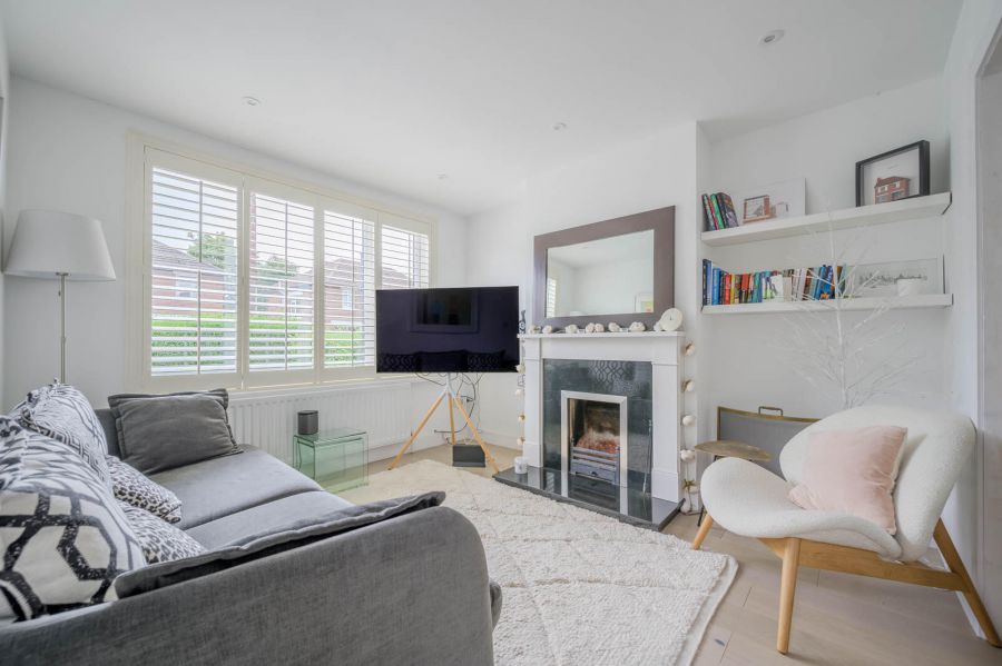56 Kingsdale Park